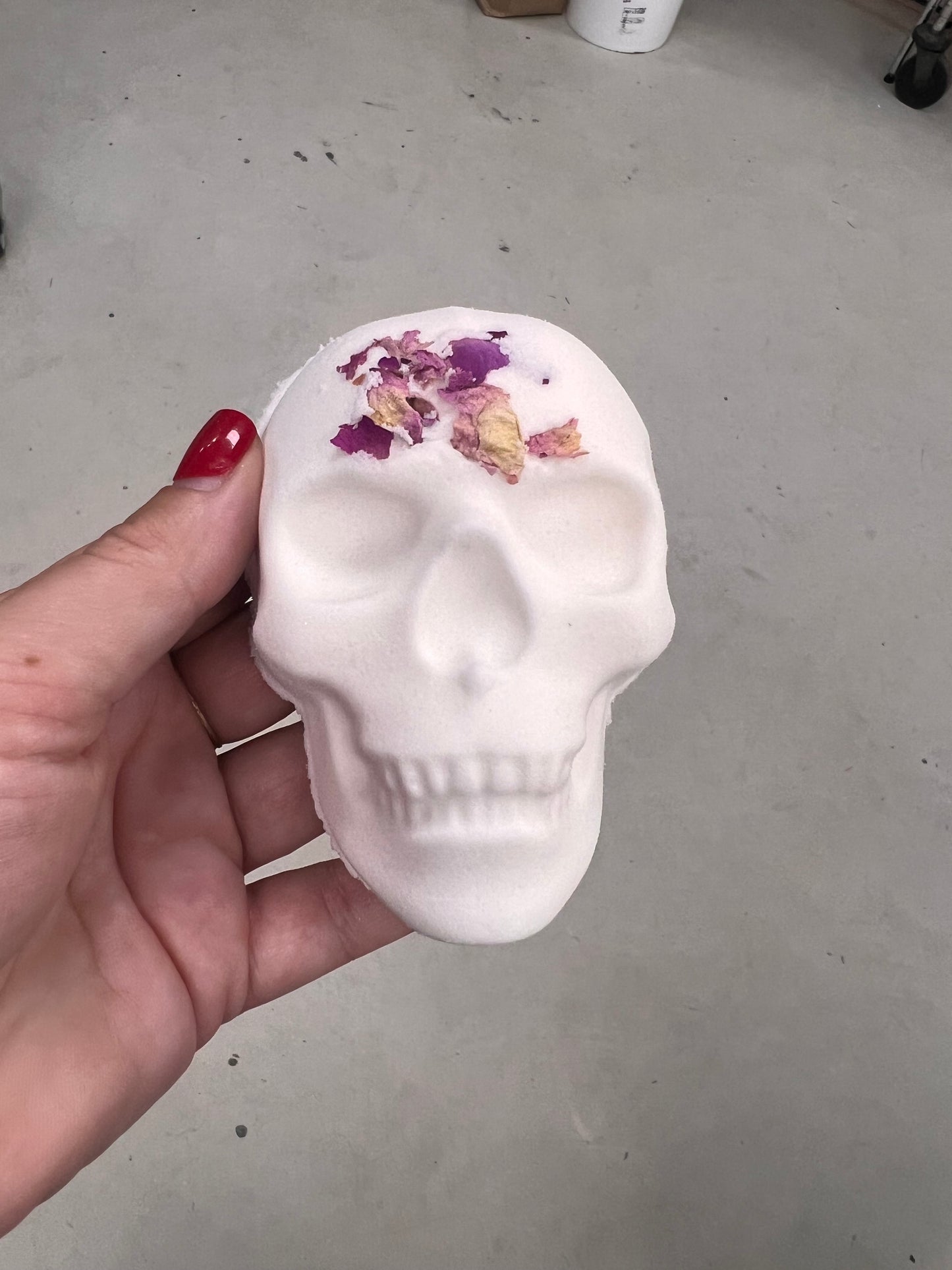 Champagne & Roses Skull Bath Bomb